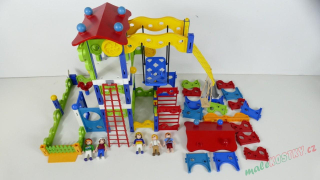Playmobil dětské hřiště s figurkami a doplňky