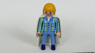 Playmobil figurka s košílí s pláštěm