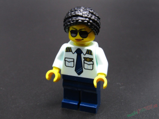 Lego city figurka - pilotka letadla