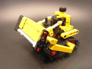 LEGO® Technic 42163 Těžký buldozer - POUŽITÉ