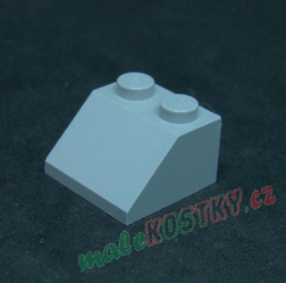 Lego šikmá kostka 45° 2x2 světle šedá - light bluish gray