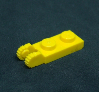 Lego destička speciální 1x2 - žlutá
