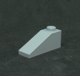 Lego šikmá kostka 33° 3x1 světle šedá - light bluish gray