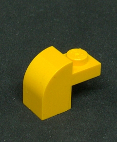 Lego kostička speciální 1 x 2 x 1 1/3 - žlutá