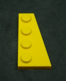 Lego destička klín 4x2 pravá žlutá
