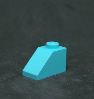 Lego šikmá kostka 45 2x1 středně azurová