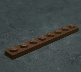 Lego destička 1x8 tmavě hnědá