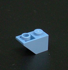 Lego šikmá kostka inverted 45 2x1 středně modrá