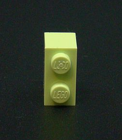 Lego kostička 1x2 žlutozelená - yellowish green