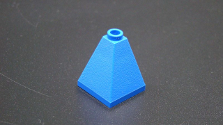 Lego pyramida 2x2 - modrá