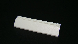 Lego šikmá kostka 45 2x8 - bílá