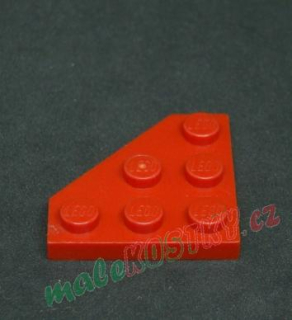 Lego destička klín 3x3 zkosený roh červená