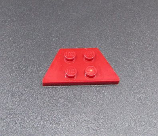 Lego destička klín 2x4 - tmavě červená