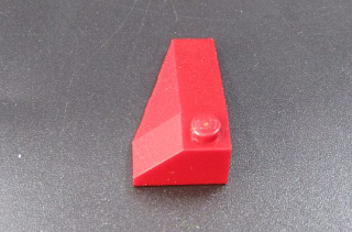 Lego kostička šikmá 4x2 - levá - červená