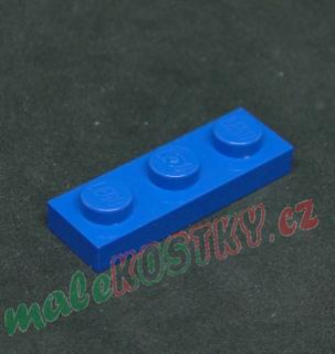 Lego destička 1x3 modrá