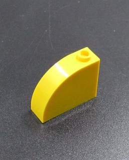 Lego zaoblená kostička - 3x1x2 - žlutá