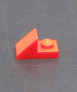 Lego destička speciální 1x2 - červená
