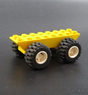 Lego podvozek 2 x 8 x 1 1/3 s koly - žlutý
