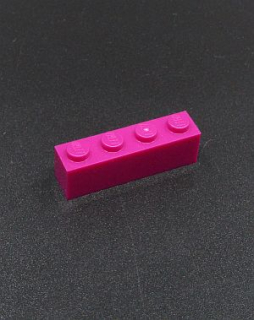 Lego kostička 1x4 růžová - magenta